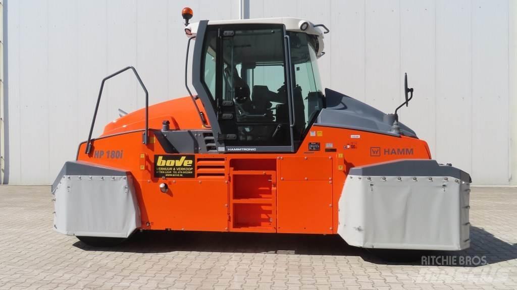 Hamm HP 180i Pneumorehvidega rullid
