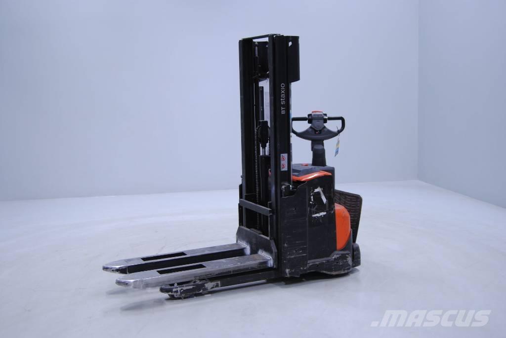 Toyota SWE140L Järelkäidavad virnastajad