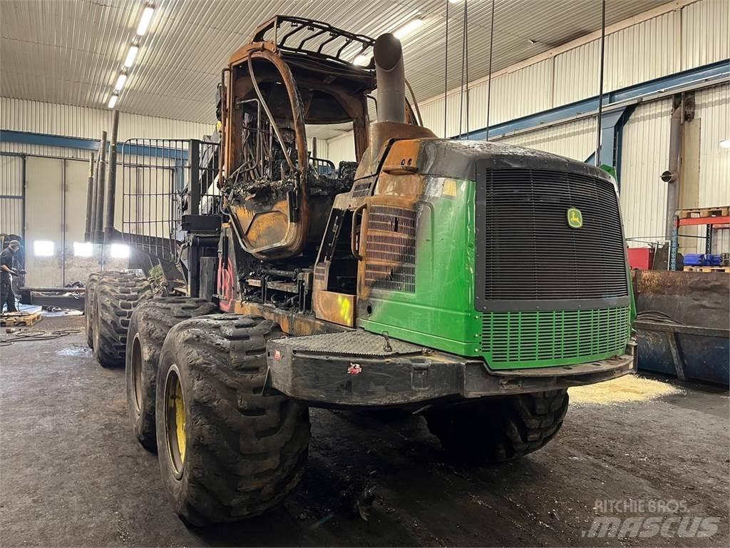 John Deere 1210E Forwarderid