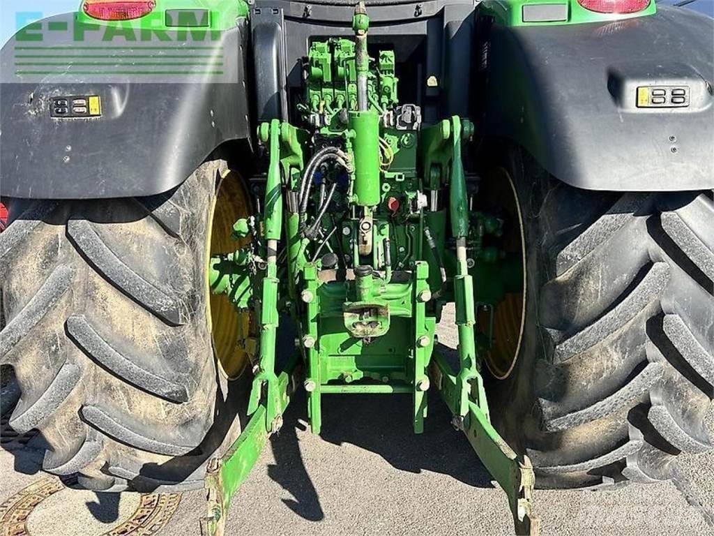 John Deere 6215r Traktorid