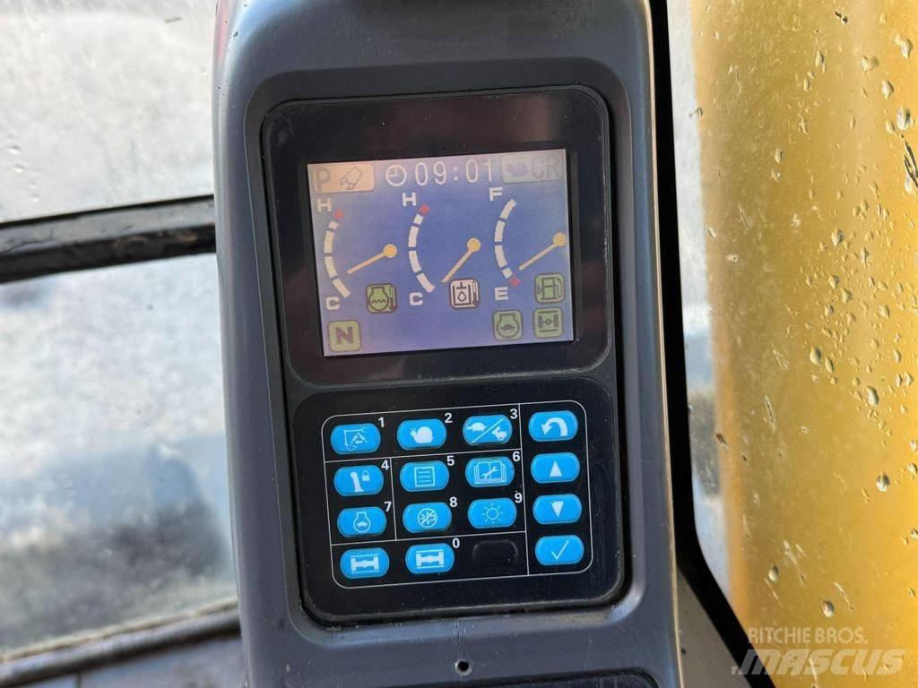 Komatsu PW 160-7 Ratasekskavaatorid