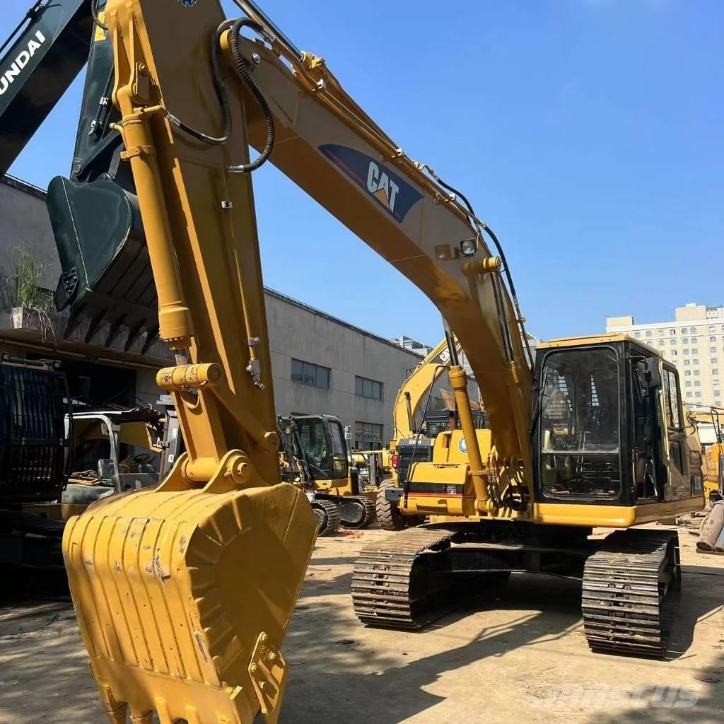 CAT 320 B Roomikekskavaatorid