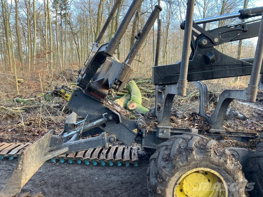 John Deere 1210 G Forwarderid