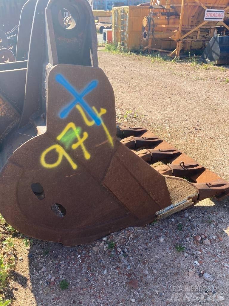 Liebherr 974 Ekskavaatorikopad ja lisaseadmed