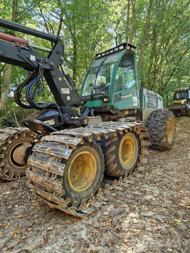 John Deere 1270 D Harvesterid