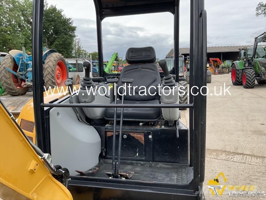 CAT 302.7 D CR Miniekskavaatorid < 7 t