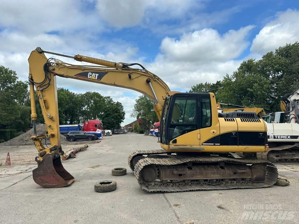 CAT 318 C L Roomikekskavaatorid