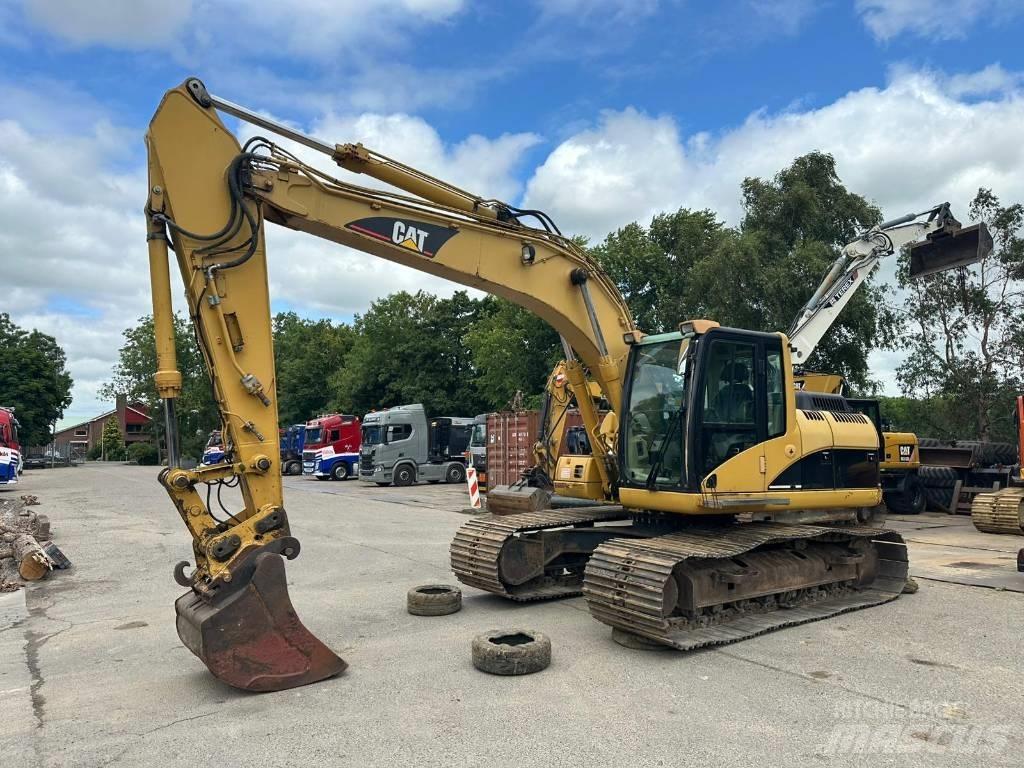 CAT 318 C L Roomikekskavaatorid