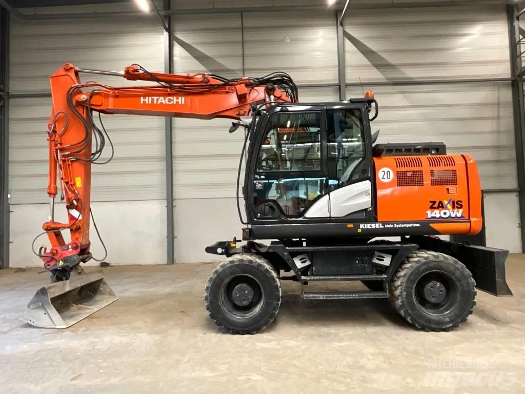 Hitachi ZX 140 W-6 Ratasekskavaatorid
