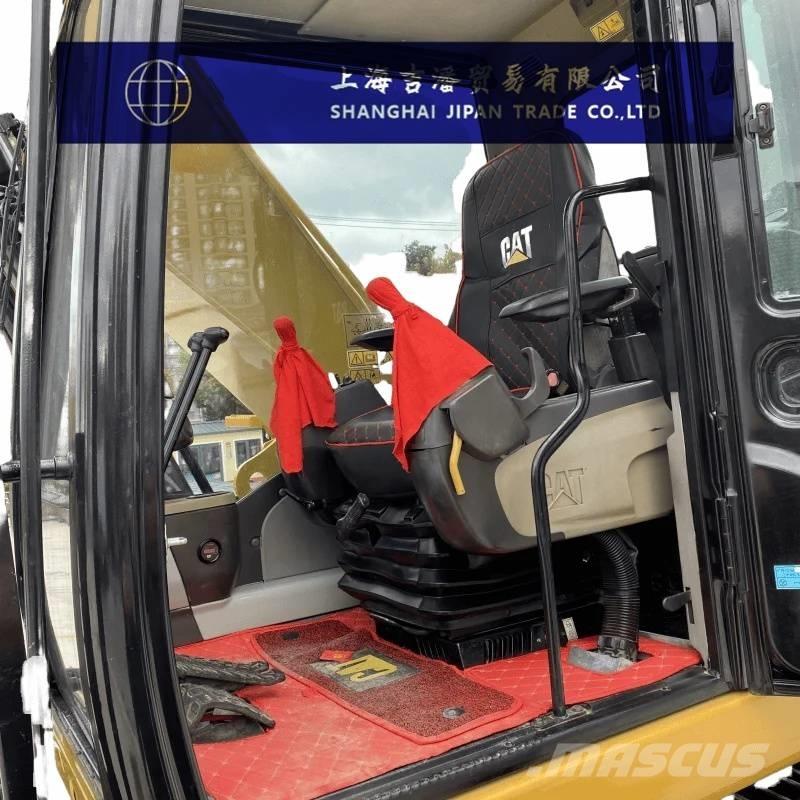 CAT 320 D Roomikekskavaatorid