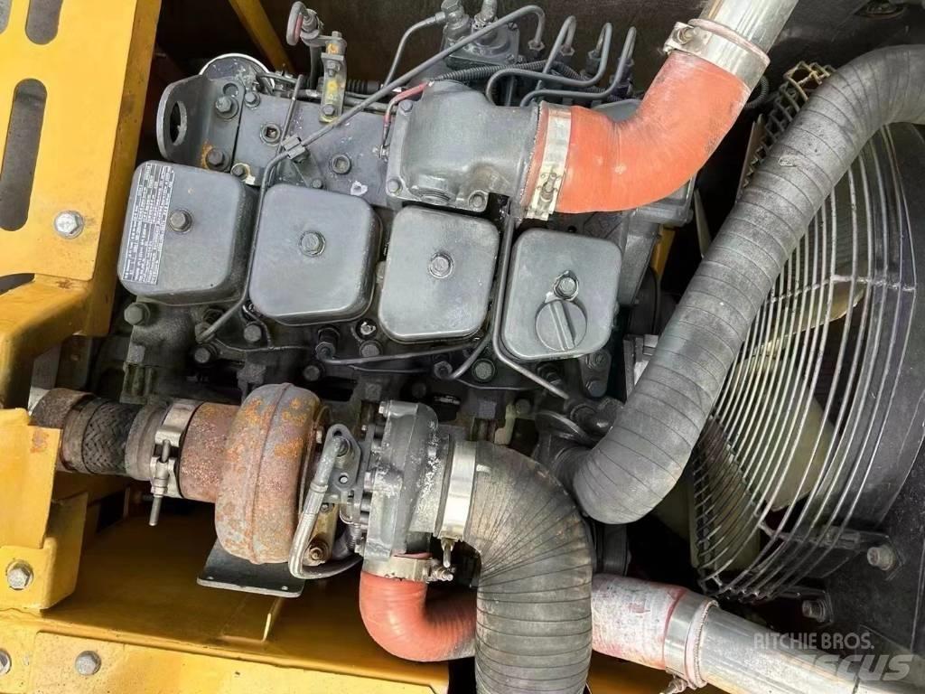 XCMG XE 150 D Väikeekskavaatorid 7t-12t