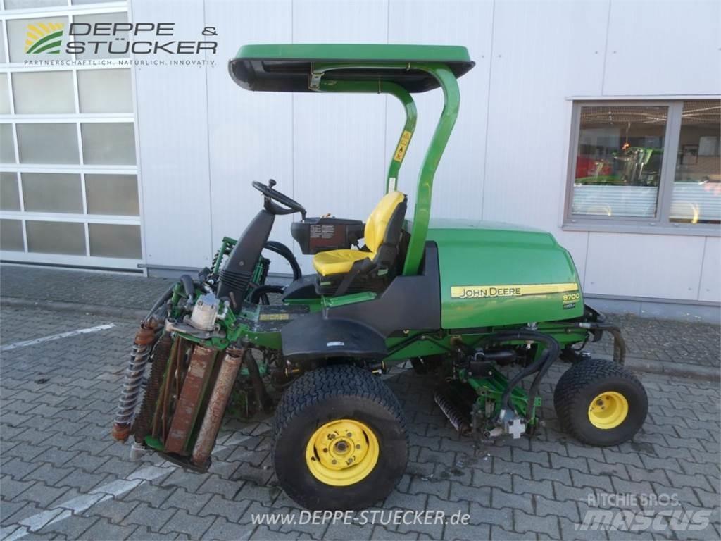 John Deere 8700 Niidukid