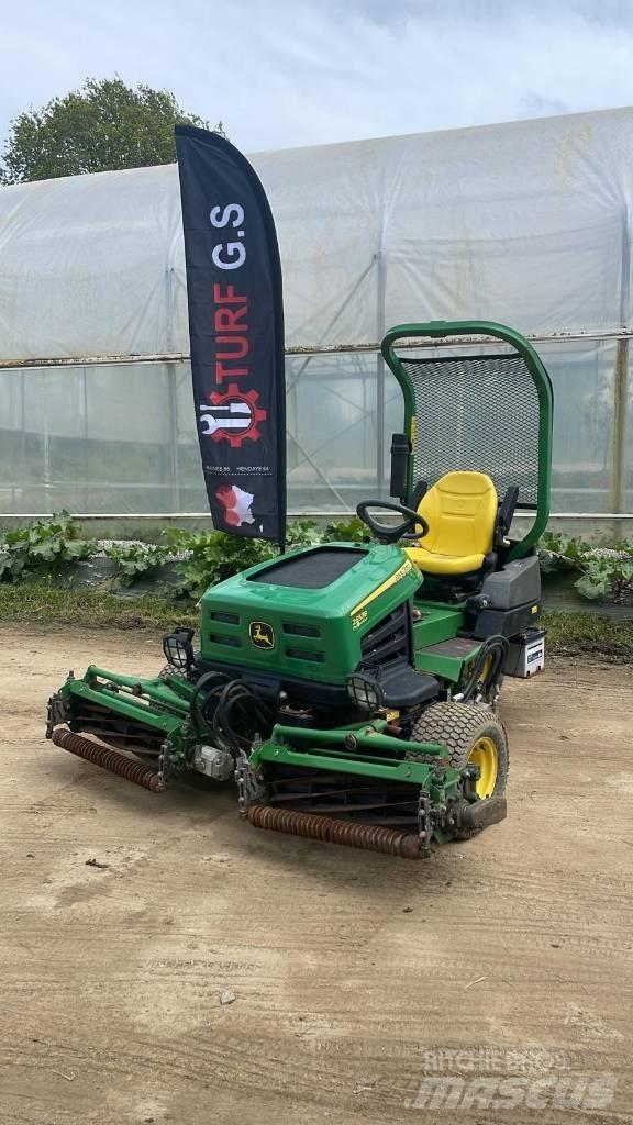 John Deere 2653 B Fairway niidukid