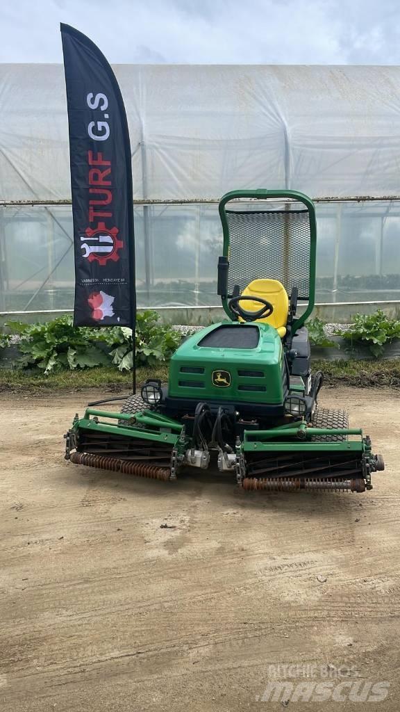 John Deere 2653 B Fairway niidukid