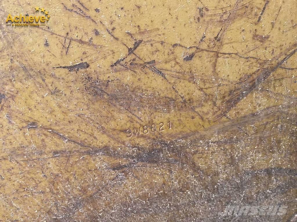 CAT D 11 N Buldooserid