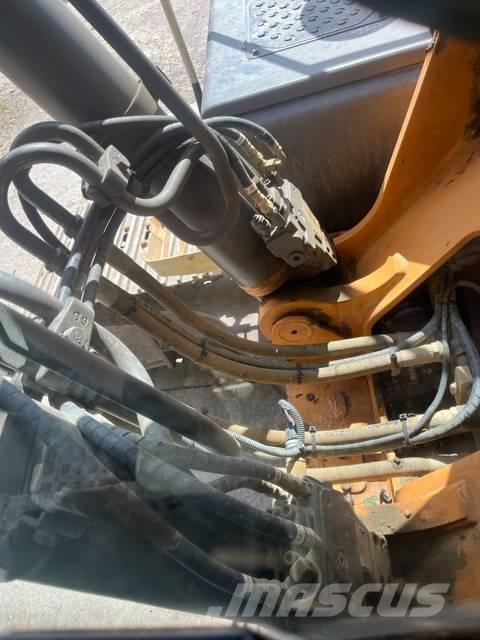 CASE CX 210 C Roomikekskavaatorid