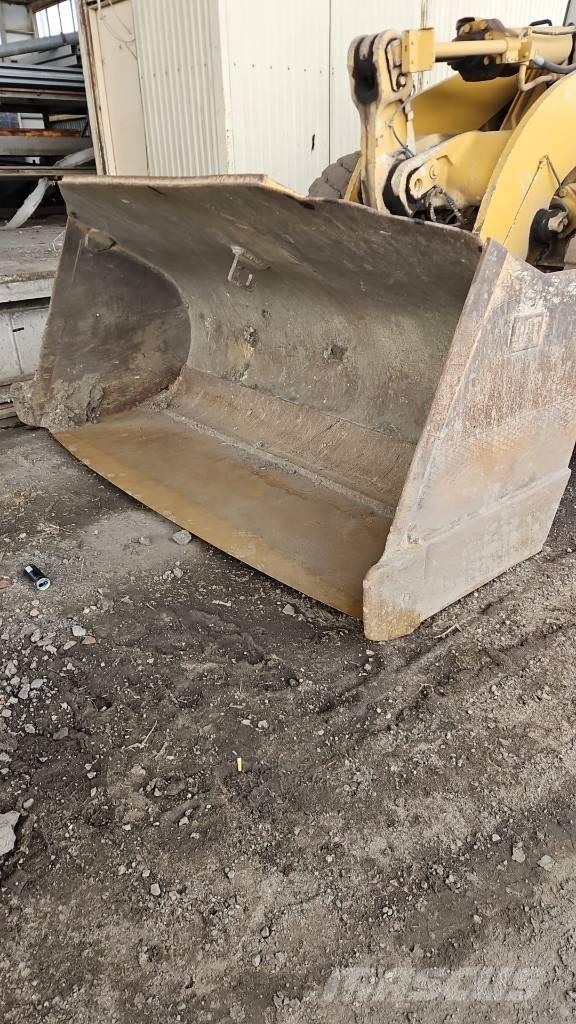 CAT 962 G Rataslaadurid