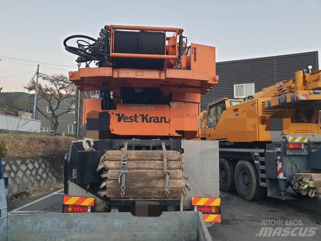 Demag AC 200 Maastikutõstukid