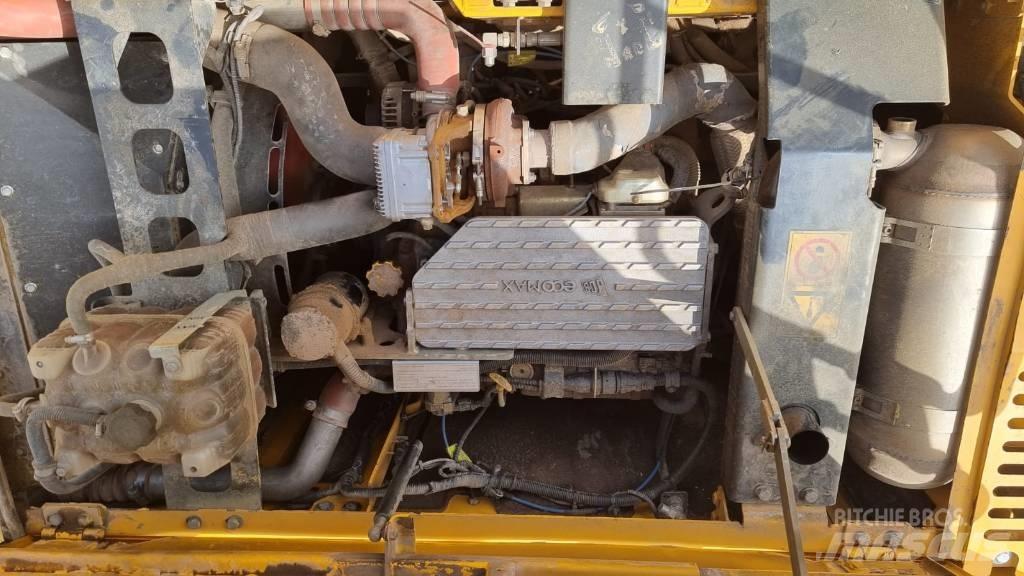 JCB 220 XL Roomikekskavaatorid