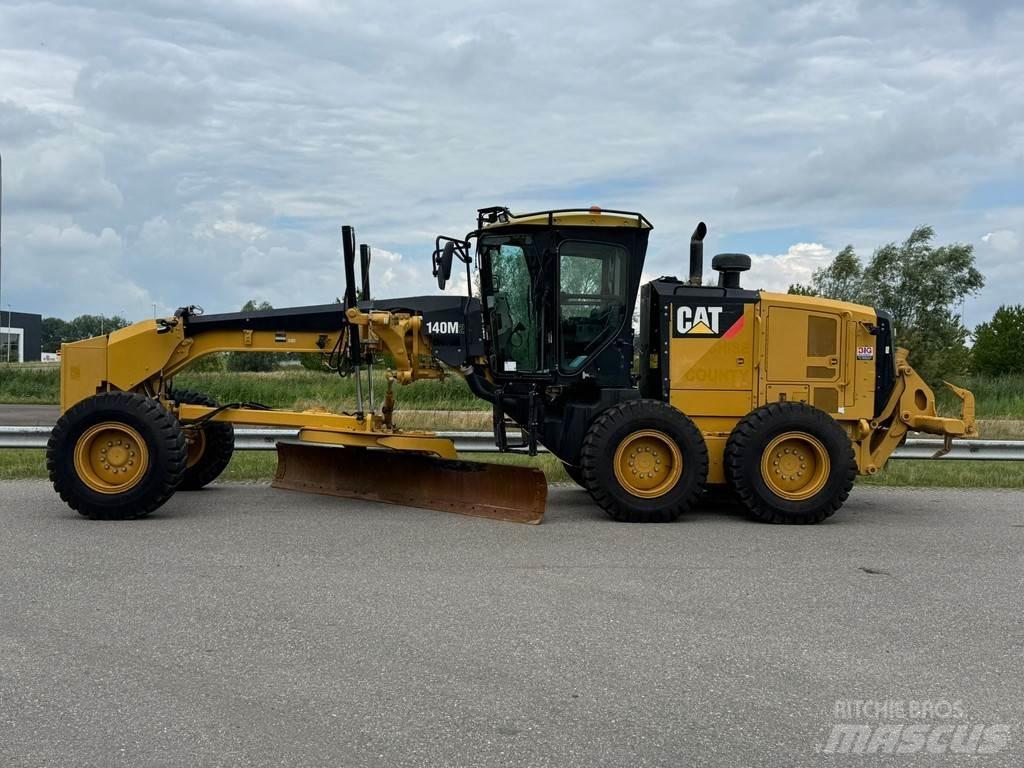 CAT 140M2 Greiderid