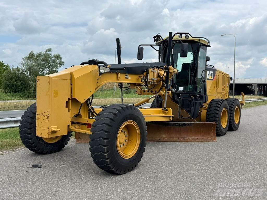 CAT 140M2 Greiderid