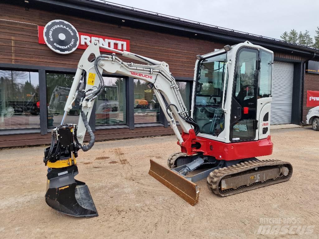 Takeuchi TB 325 R Miniekskavaatorid < 7 t