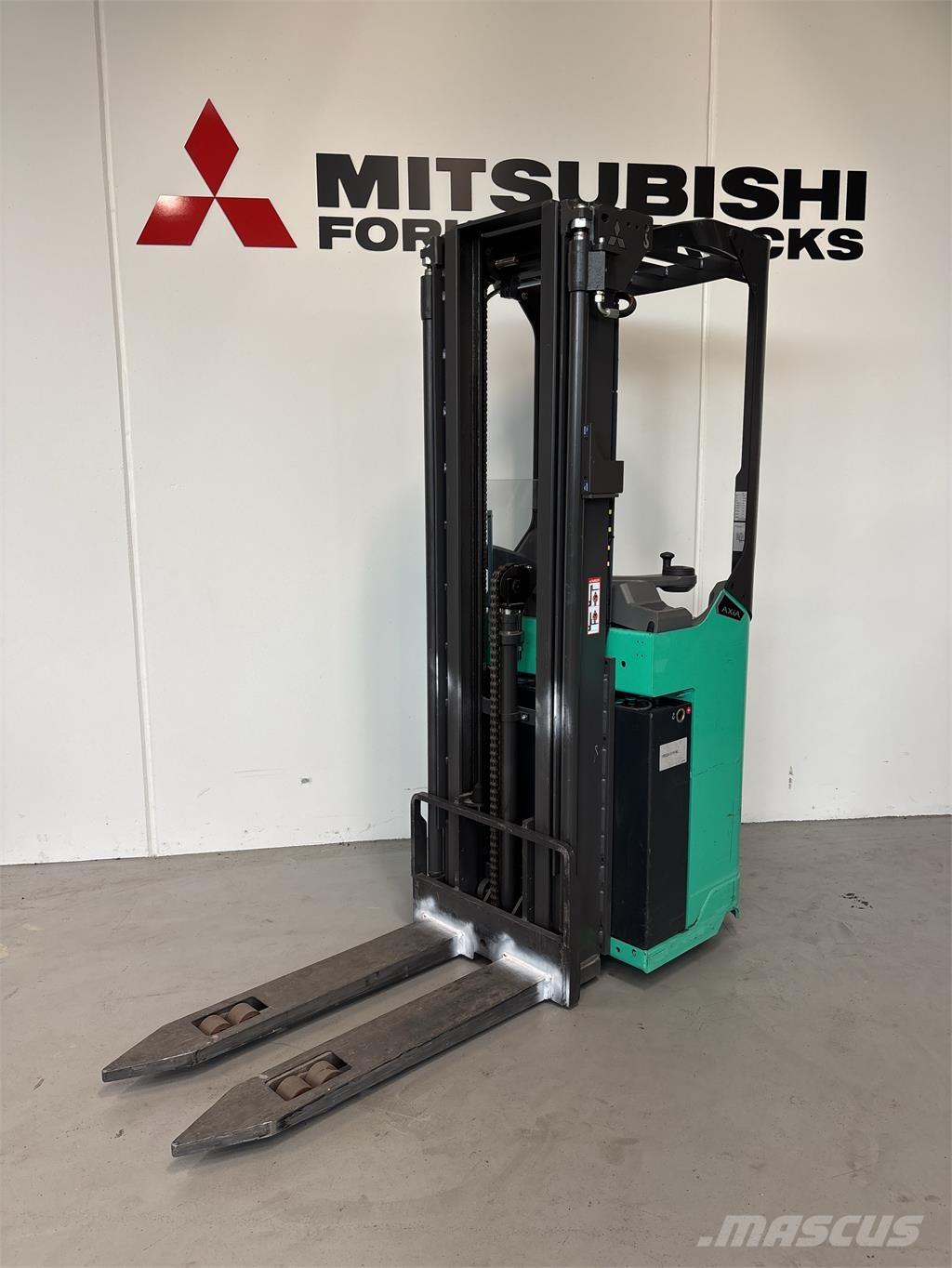 Mitsubishi SBR16N2 Platvormiga virnastajad