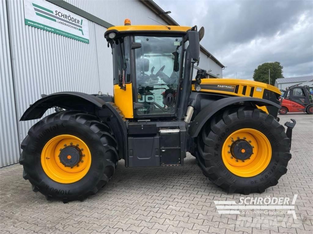 JCB FASTRAC 4220 Traktorid