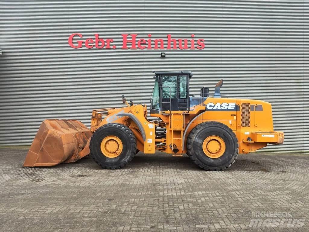 CASE 1221E Rataslaadurid