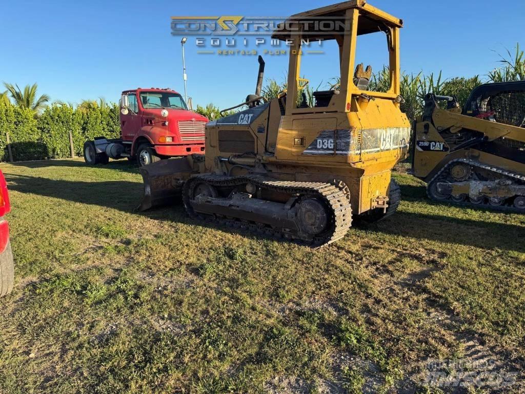 CAT D 3 G LGP Buldooserid