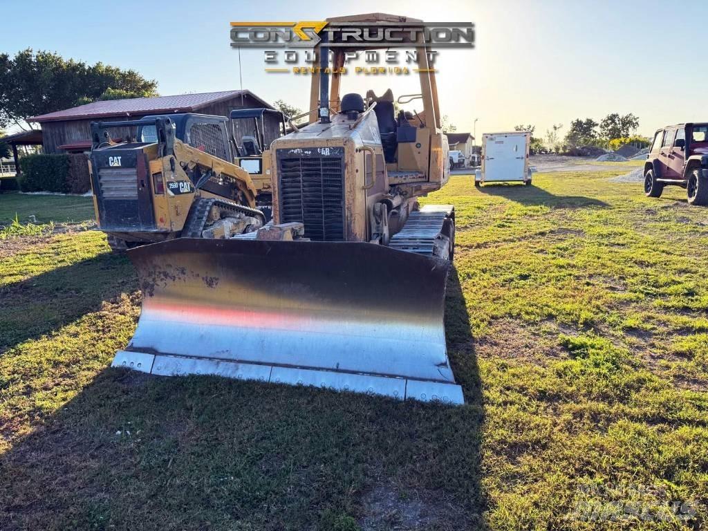 CAT D 3 G LGP Buldooserid