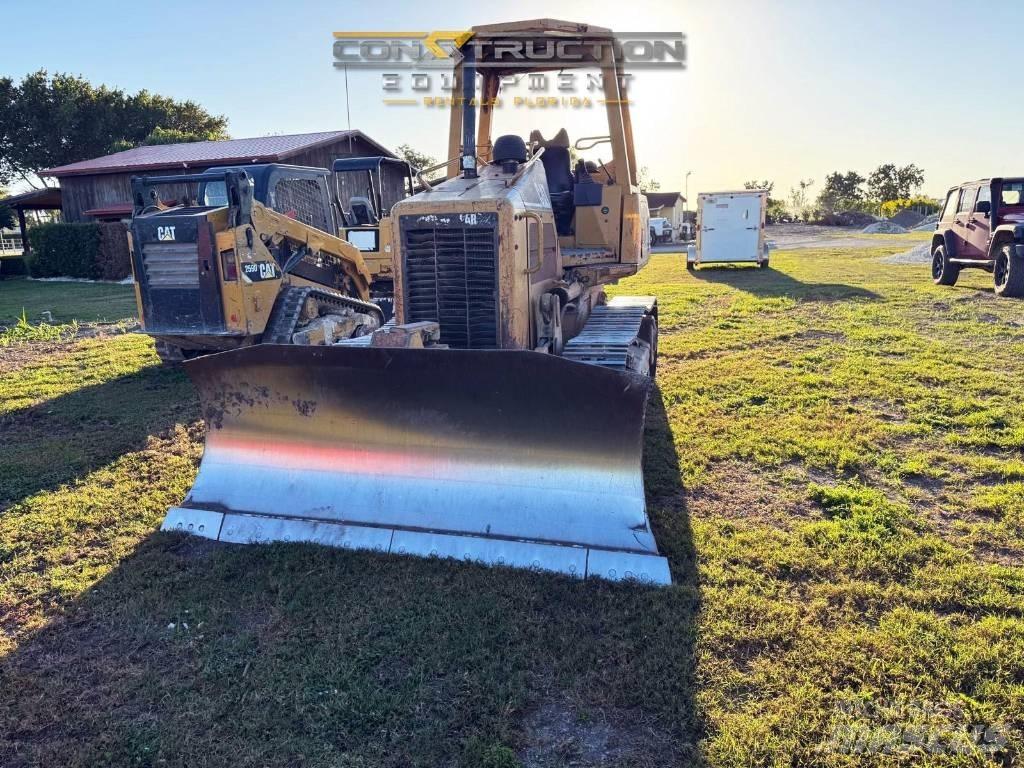 CAT D 3 G LGP Buldooserid