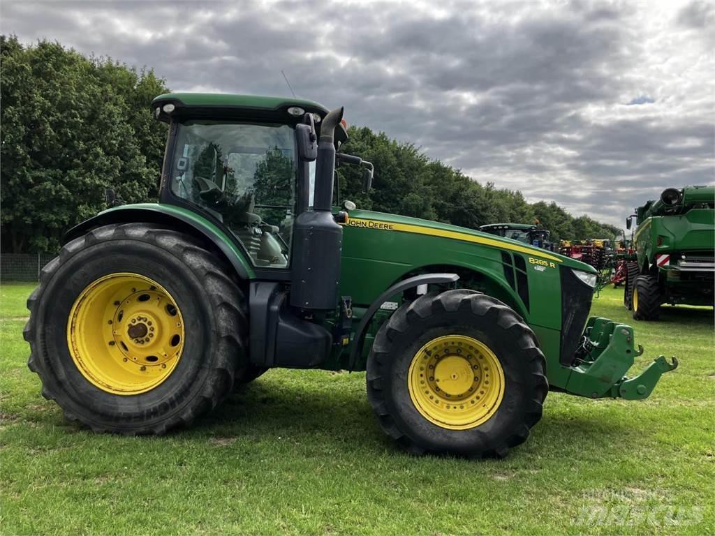 John Deere 8285R Traktorid