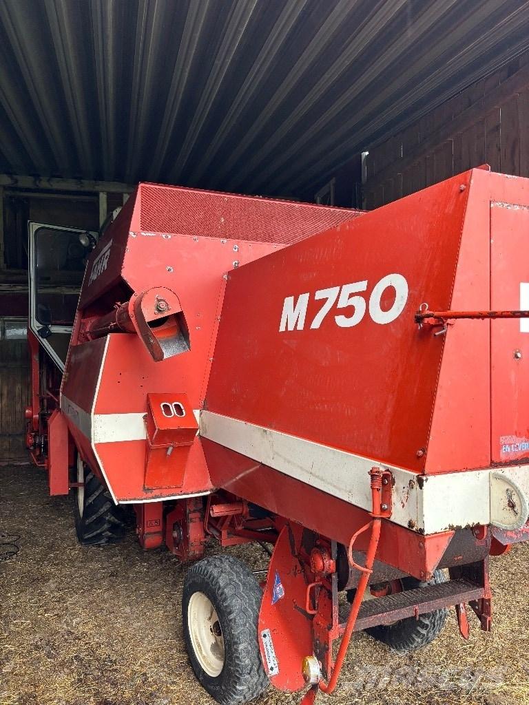 Deutz M750 Teraviljakombainid