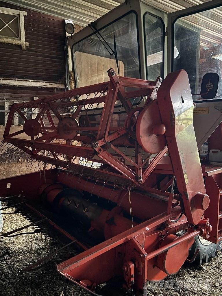 Deutz M750 Teraviljakombainid