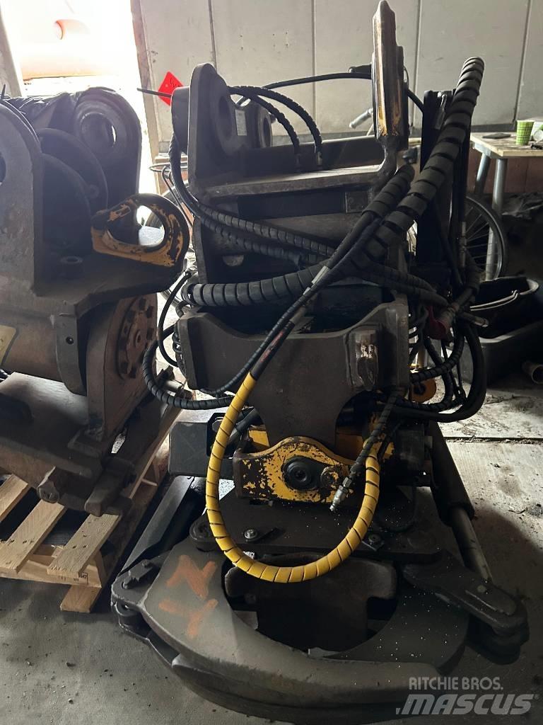 Engcon EC 214 Pöördpead