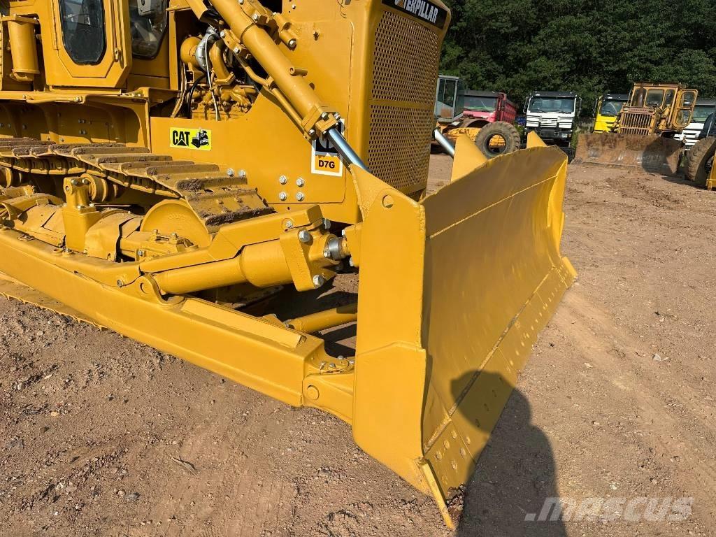 CAT D7G Buldooserid