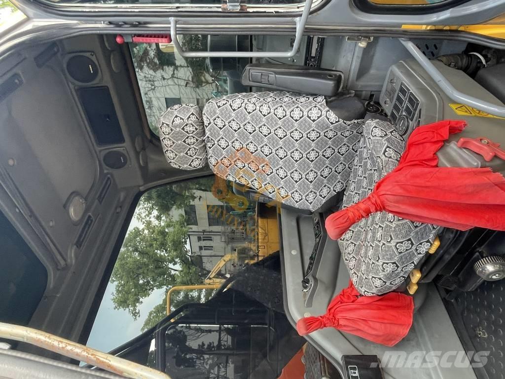 Volvo EC 200 D Roomikekskavaatorid