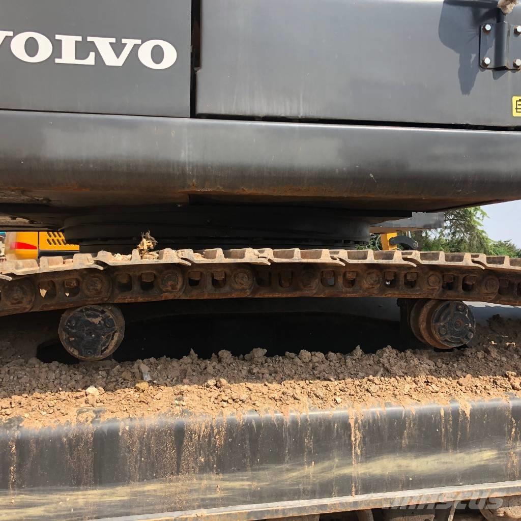 Volvo EC240 Roomikekskavaatorid