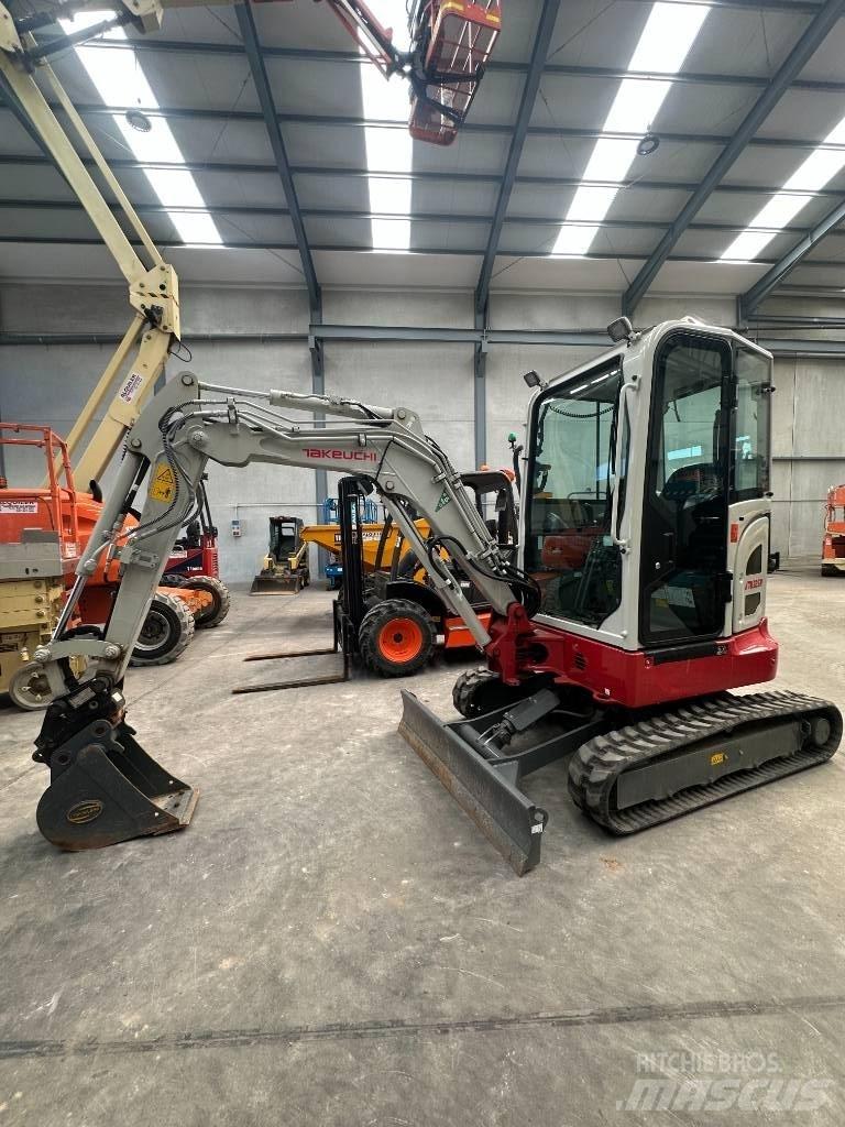 Takeuchi TB 325 R Miniekskavaatorid < 7 t