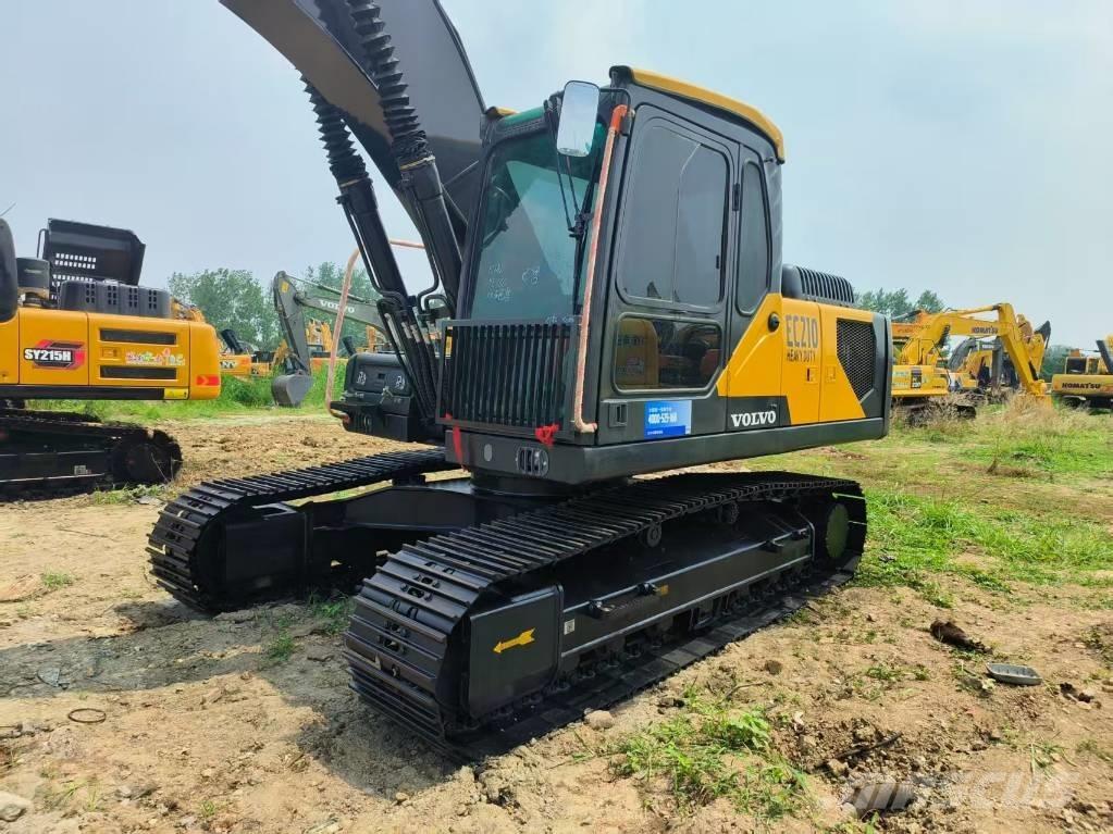 Volvo EC 210 Roomikekskavaatorid