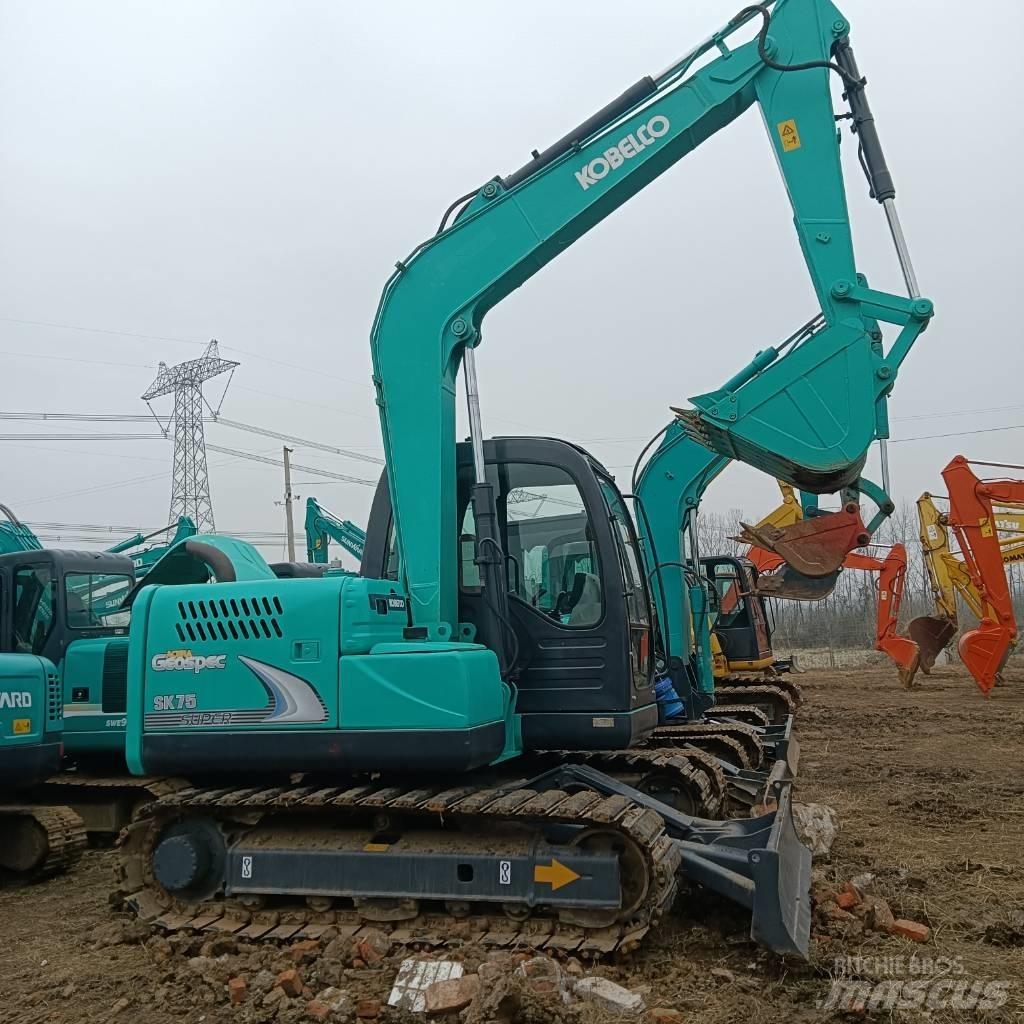 Kobelco SK75-8 Väikeekskavaatorid 7t-12t