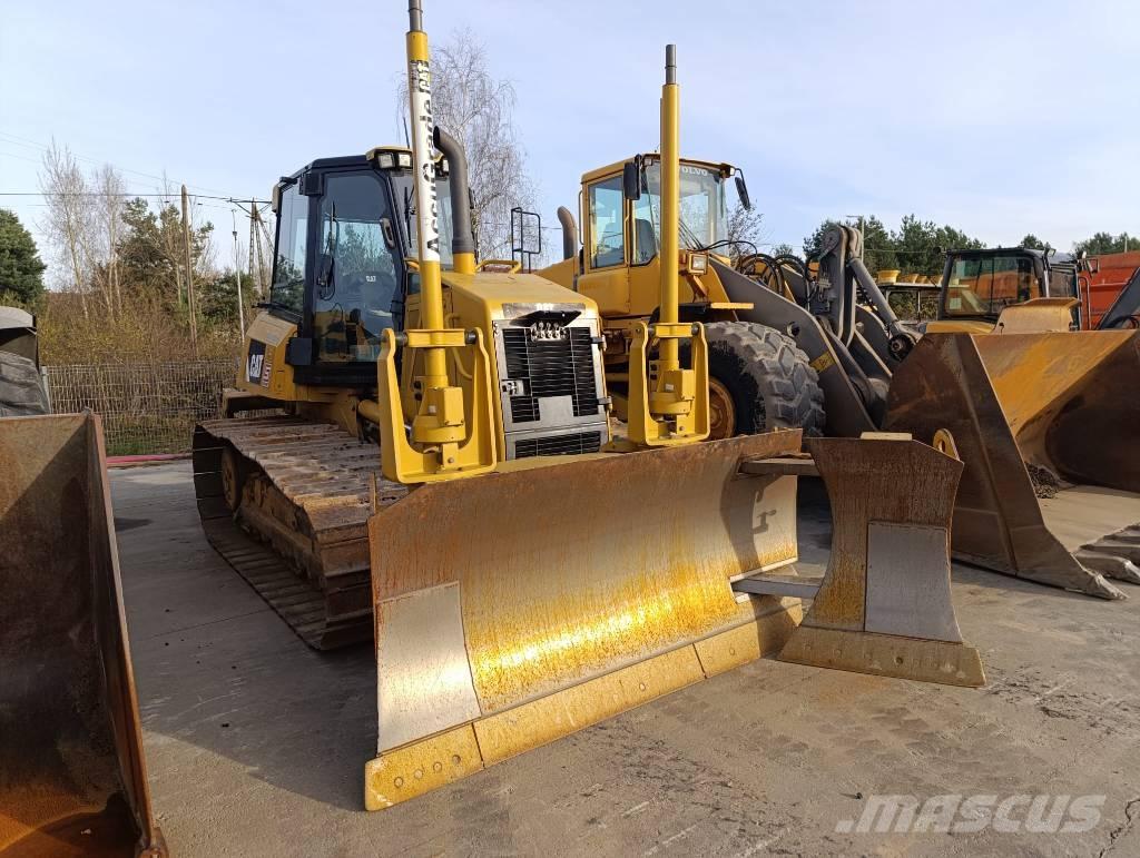 CAT D 6 K LGP Buldooserid