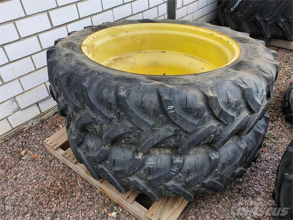 Kleber 270/95R32 Rehvid, rattad ja veljed