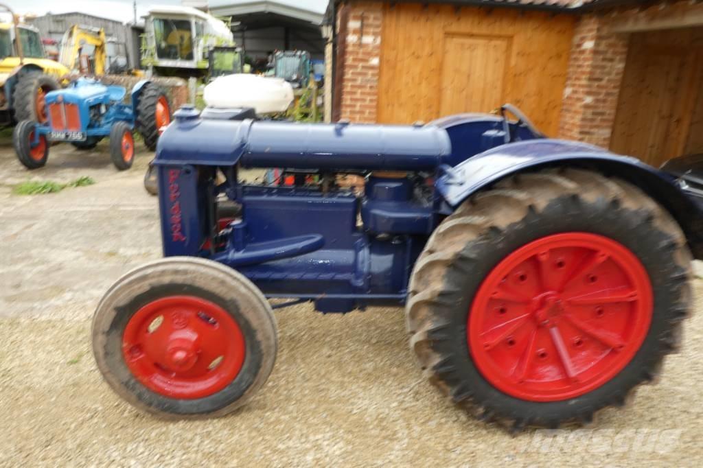  standard fordson Traktorid