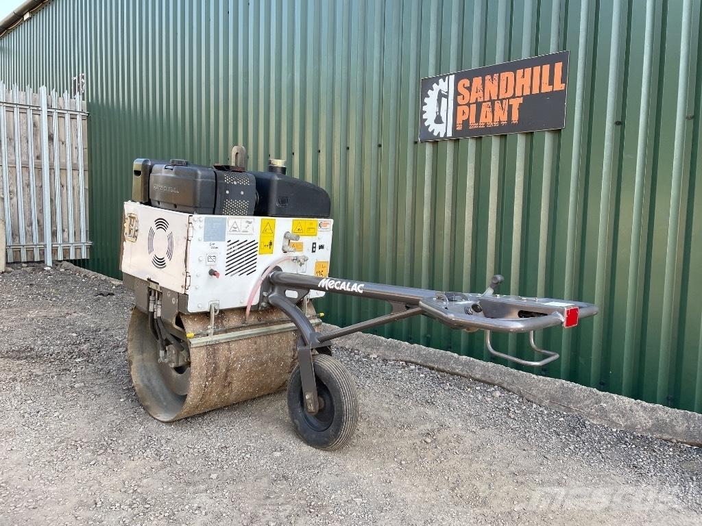 Mecalac MBR 71 Ühe trumliga rullid