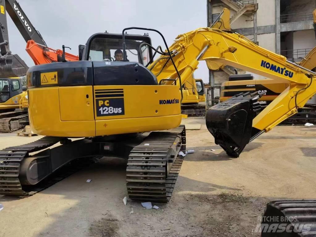 Komatsu PC 128 US Väikeekskavaatorid 7t-12t