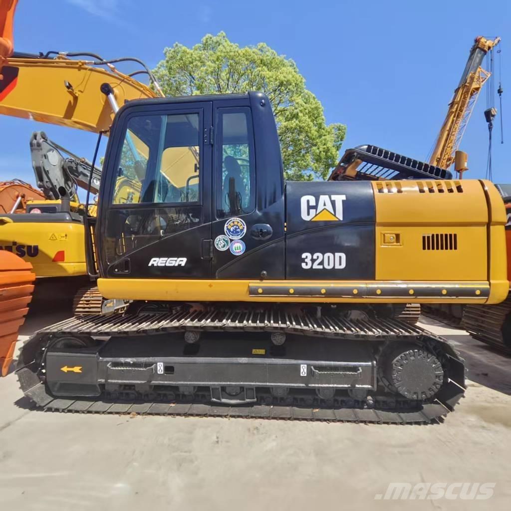CAT 320 D Roomikekskavaatorid