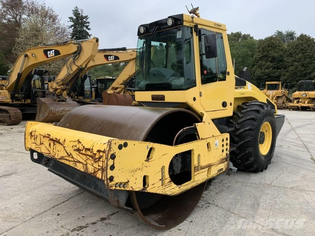 Bomag BW 213 D H-4 i Pinnasetihendajad