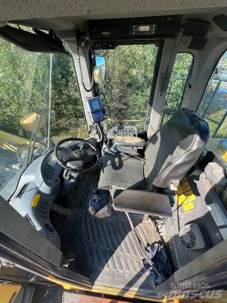 Komatsu WA 500-6 Rataslaadurid